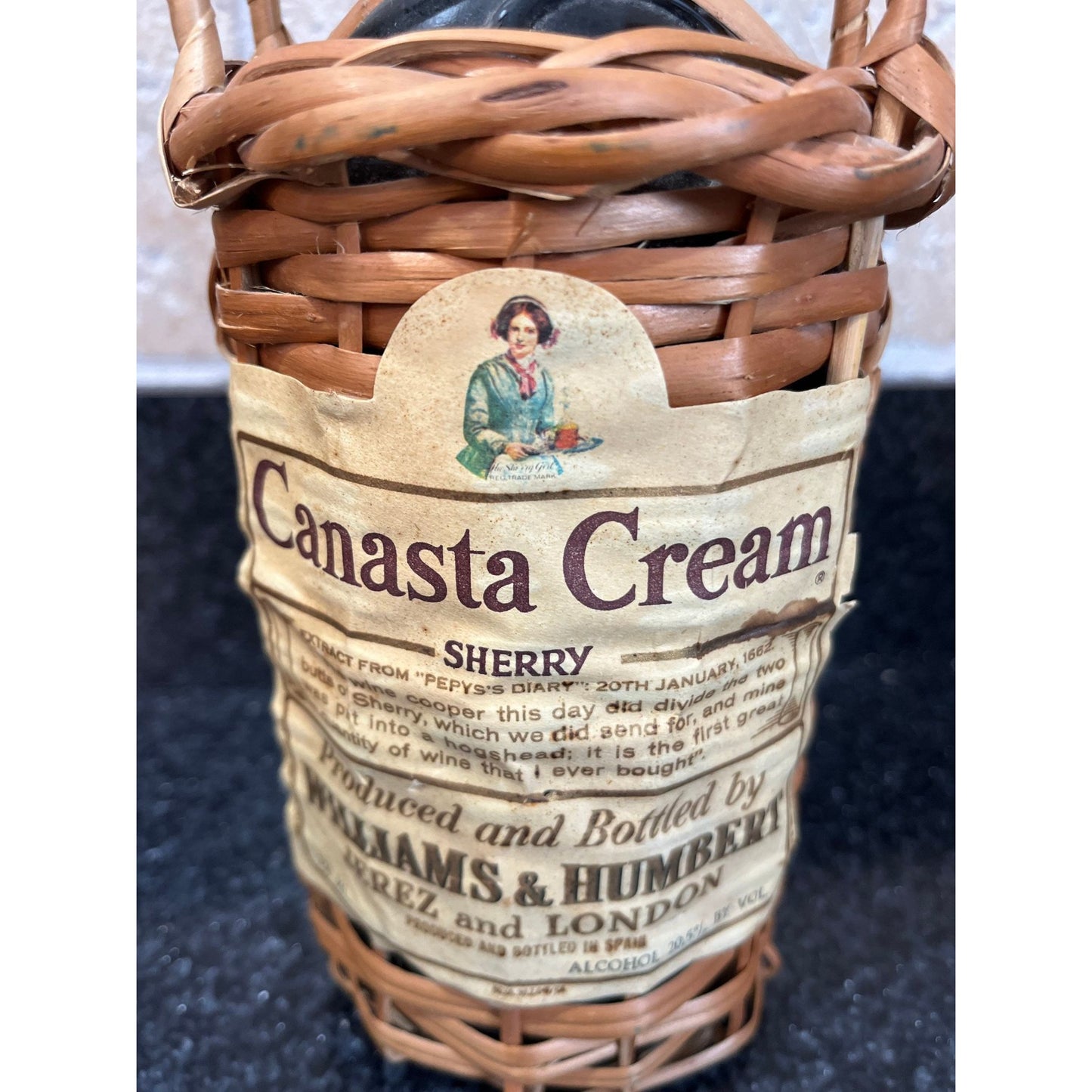 Vtg 1960's Canasta Cream Sherry Bottle In A Handmade Carrying Basket Williams & Humbert Jerez and London Empty