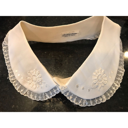 Vintage Women's Girl's Embroidered & Lace White Snap On Collar Made In Japan New