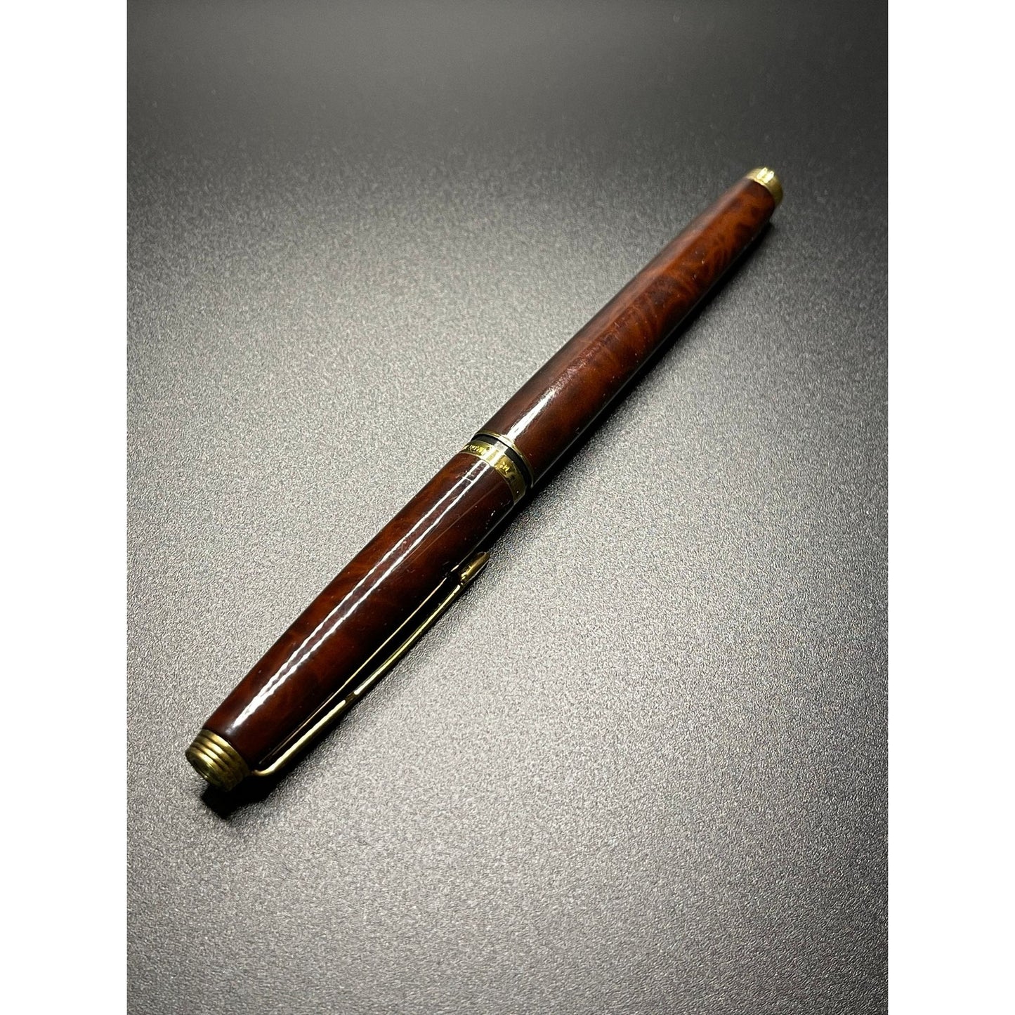 Vtg Parker Sonnet Fountain Pen Laque 5853 Deep Red Brown Lacquer 18K Gold Medium Pt New In Box Paper Work