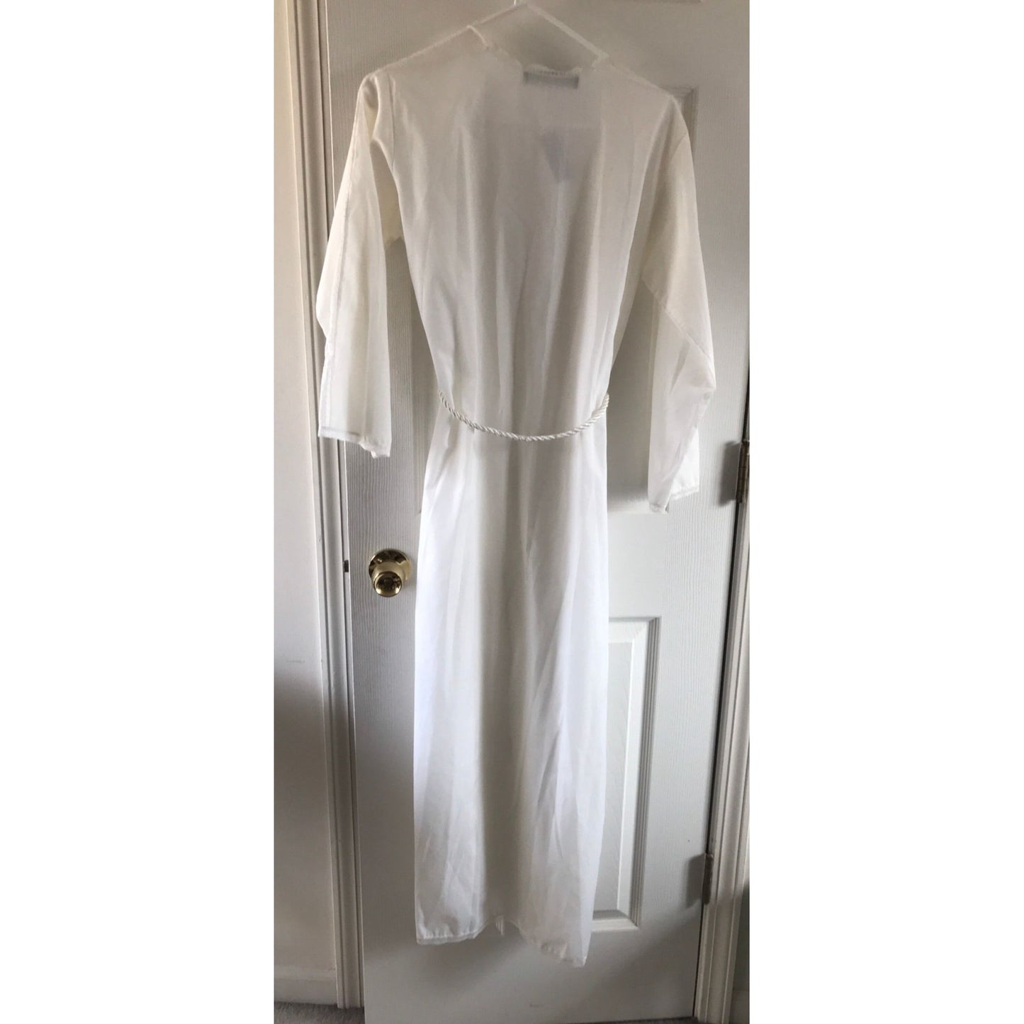 Vintage 1970's Fernando Sanchez White Lace Lingerie Robe With Tassel Sash Belt NWT Size Small