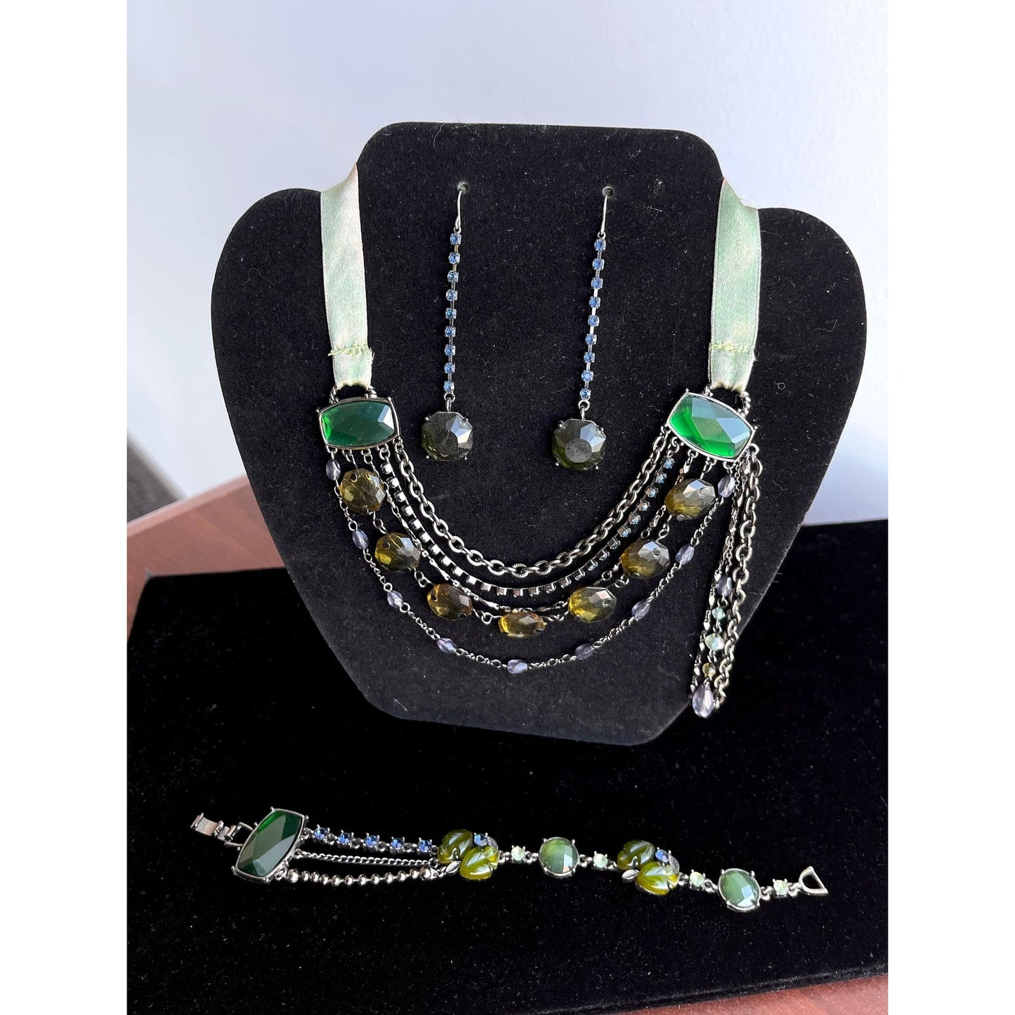 Vtg 1970's 4 Piece Matching Costume Jewerly Set Choker Long Necklace Bracelet & Matching Dangle Earrings Blue Green No Markings