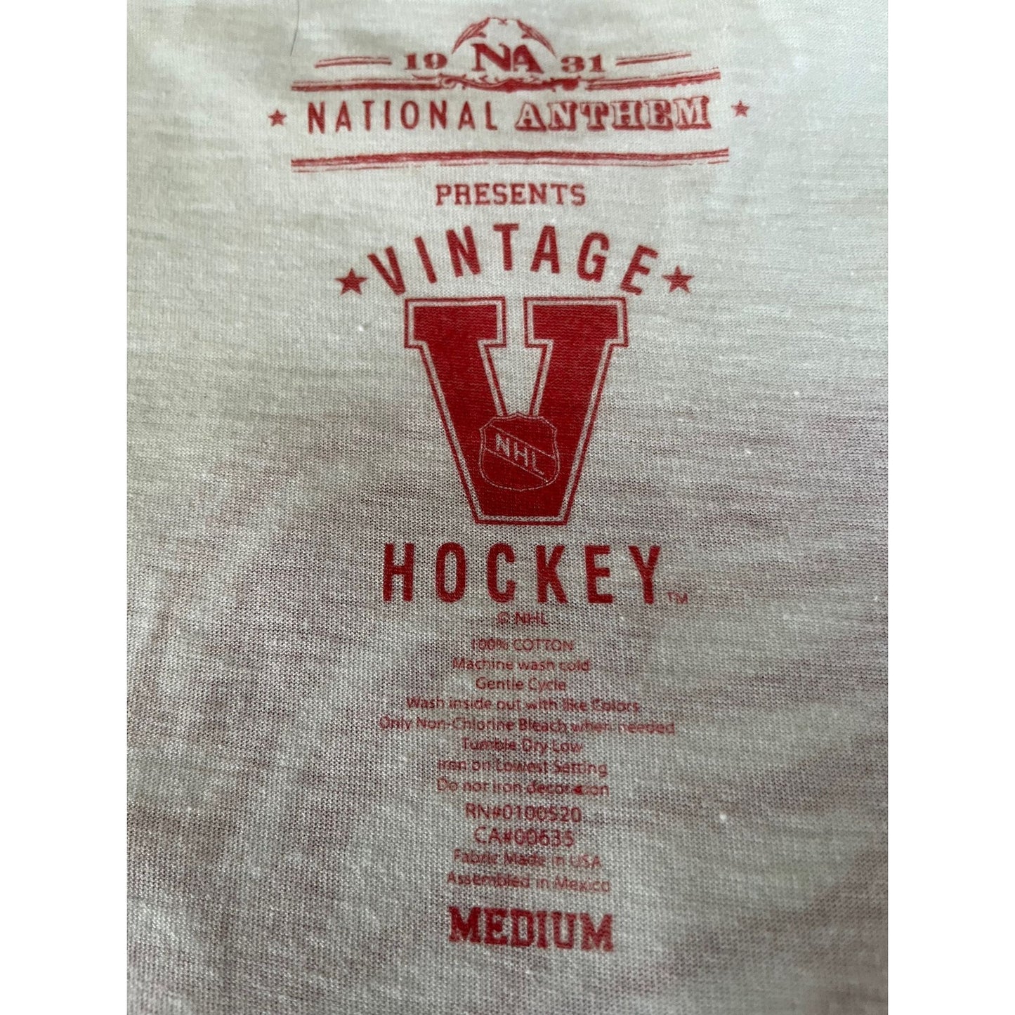 Vtg Women's Detroit Red Wings Hockey White Red T-Shirt 1931 National Anthem Presents Vintage NHL Hockey M