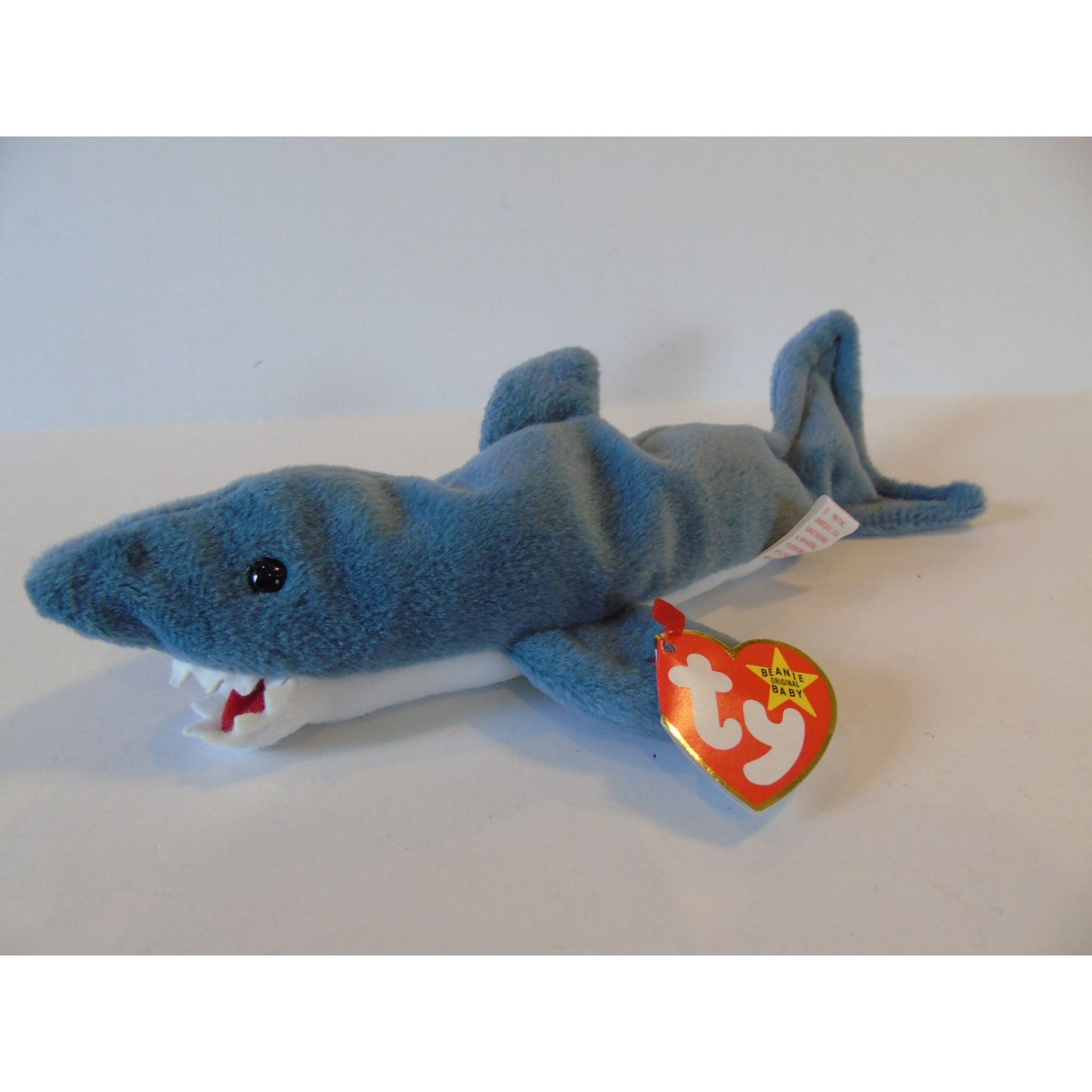 Ty Beanie Babies Crunch The Shark Birth Date 1-13-96 Style No. 4130