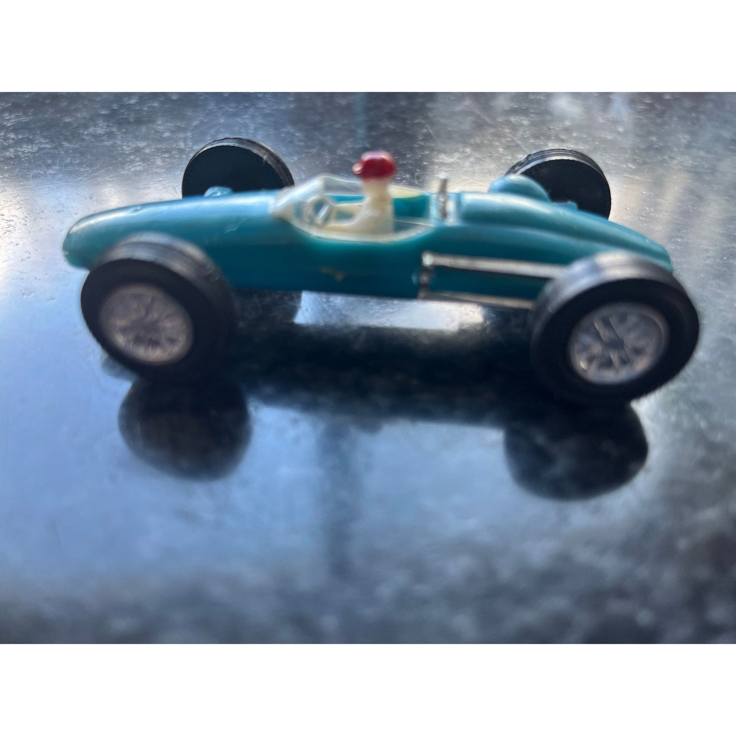 Vtg Politoys Plastic model of a ALPINE FIII F1 Plastic Grand Prix Car Model 813 In White With A Driver Made In Hong Kong