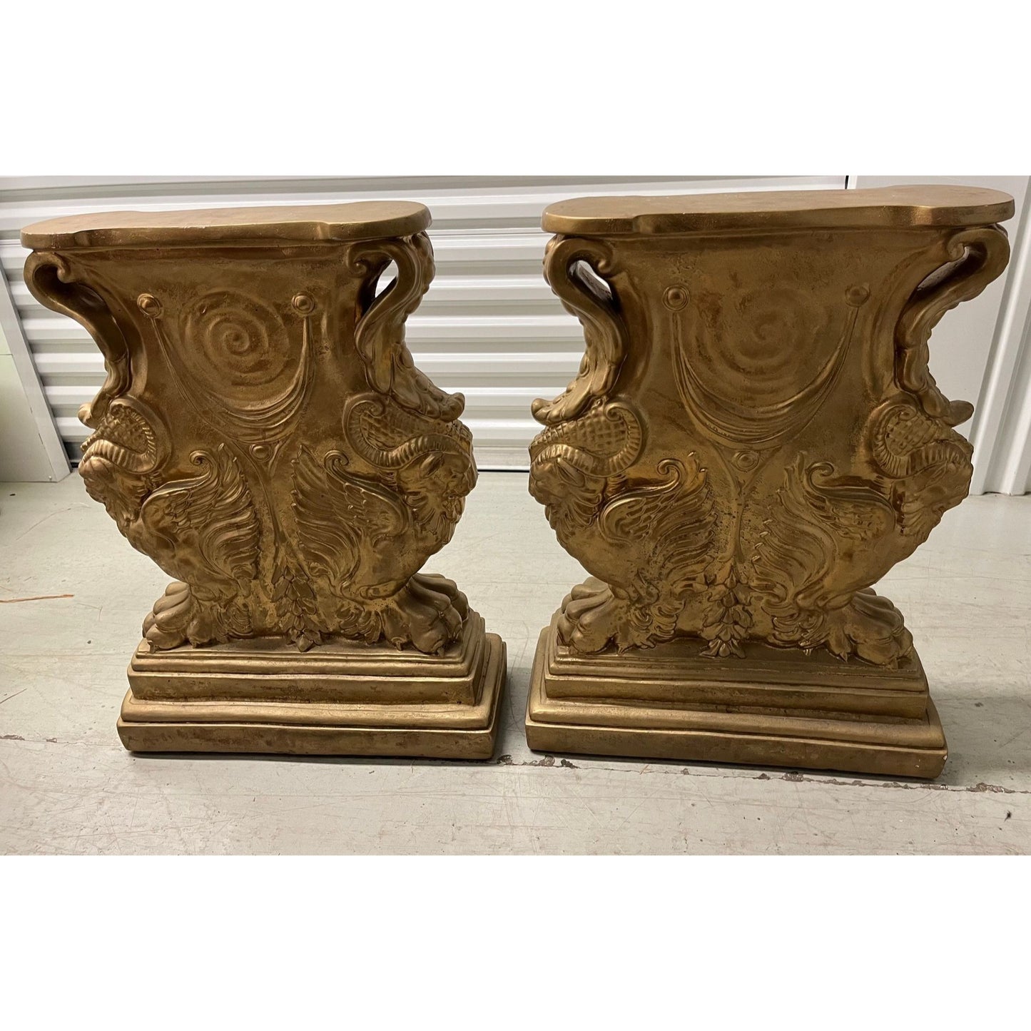 Vintage Mid 20th Century Plaster Gold Leaf Flying Gryphon Ornate Pedestals For Dining Table Base