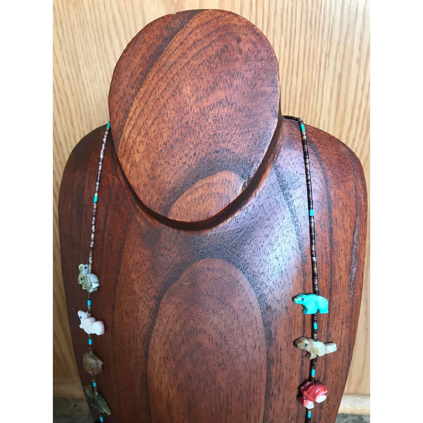 Vtg Zuni Fetish Necklace Native American Hand Carved Brown Bear Center Various 21 Animals & Stones