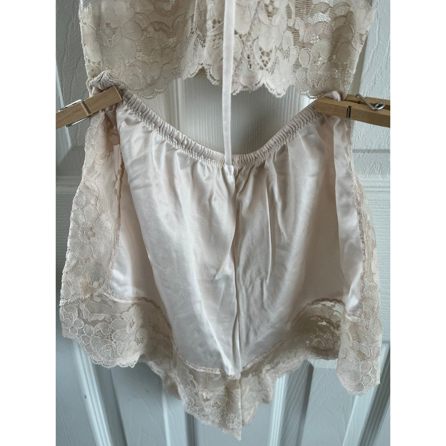 Vtg Formfit Rodgers Saks Fifth Avenue Silk 2 Piece Lingerie Lace Up Front Beige Lace Rosettes Camisole &  Shorts Size 4