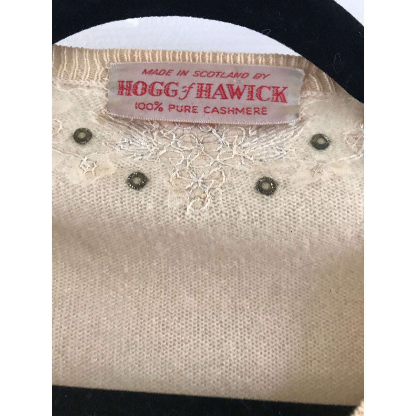 Vtg Hogg Of Hawick Beige Sweater With Heavy Floral Beading 100% Pure Cashmere Made In Scotland Three Bead Buttons