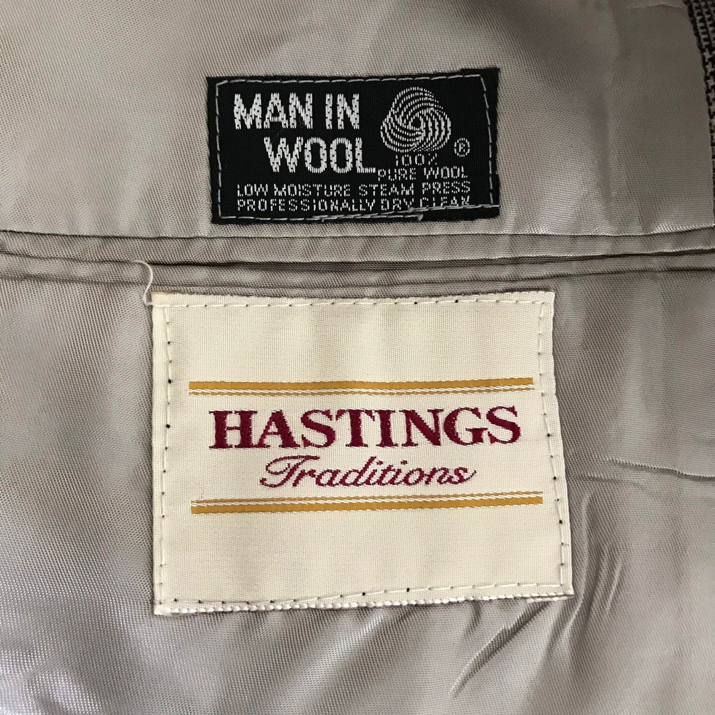 Vintage Men’s Hasting’s Traditions Double Breasted Sport Coat 42R Gray And White Plaid Fully Lined