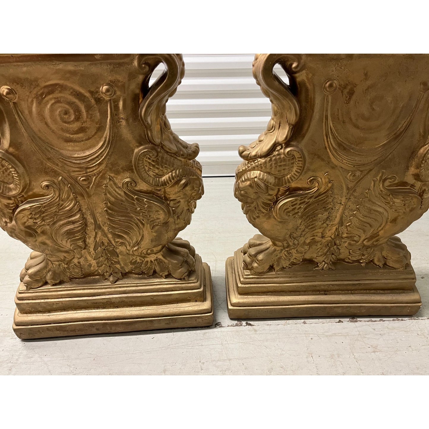 Vintage Mid 20th Century Plaster Gold Leaf Flying Gryphon Ornate Pedestals For Dining Table Base