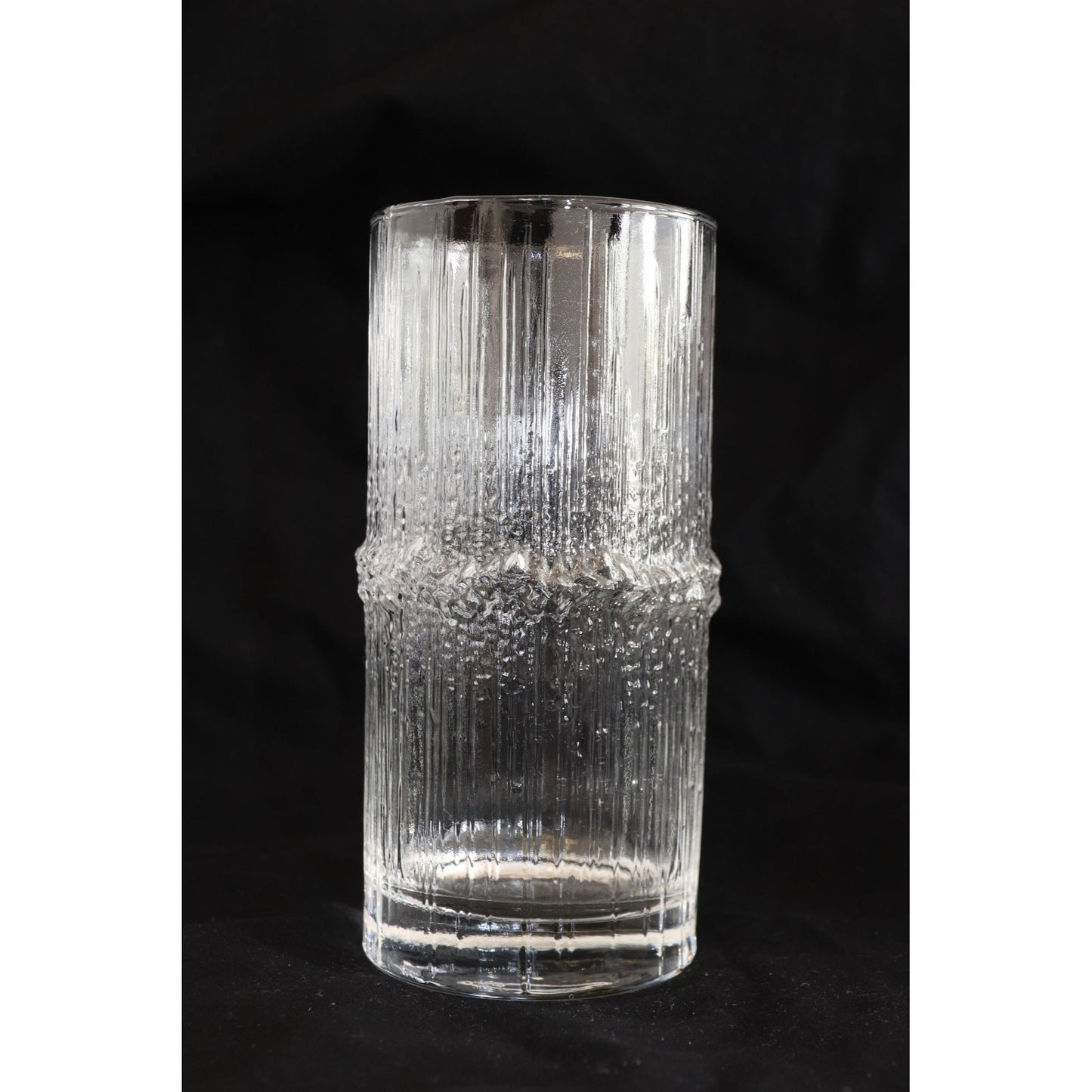 iittala IUltima Thule Ice Lip Pitcher With Four Water Tumblers Design Tapio Wirkkala Iittala i Finland