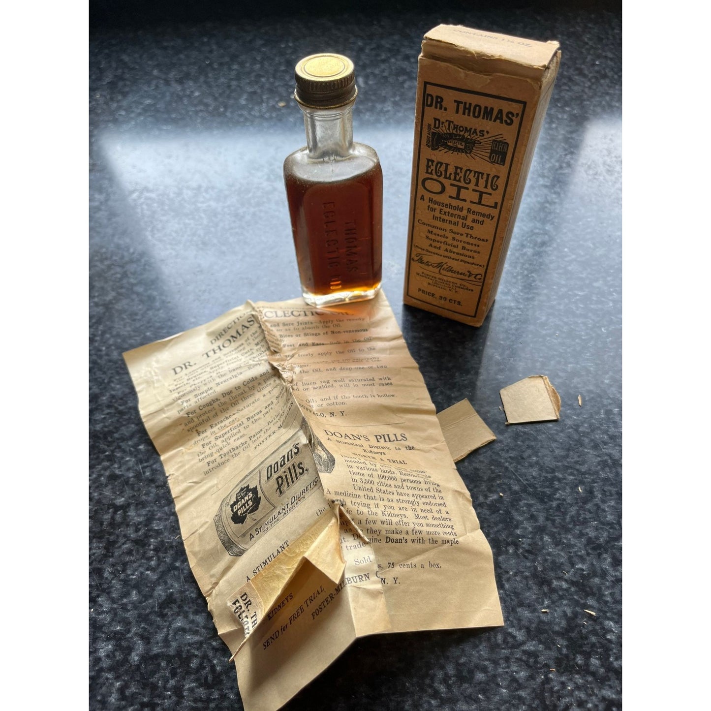 Antique Medicine Dr. Thomas Eclectric Oil Medicine Bottle With Box & Original Instructions Embossed Bottle 1906