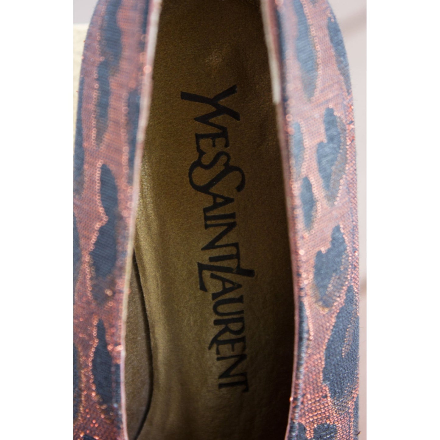 Vintage Women's Pumps Shoes Yves Saint Laurent Animal Print Leopard Print Silk 4 M Made In Italy