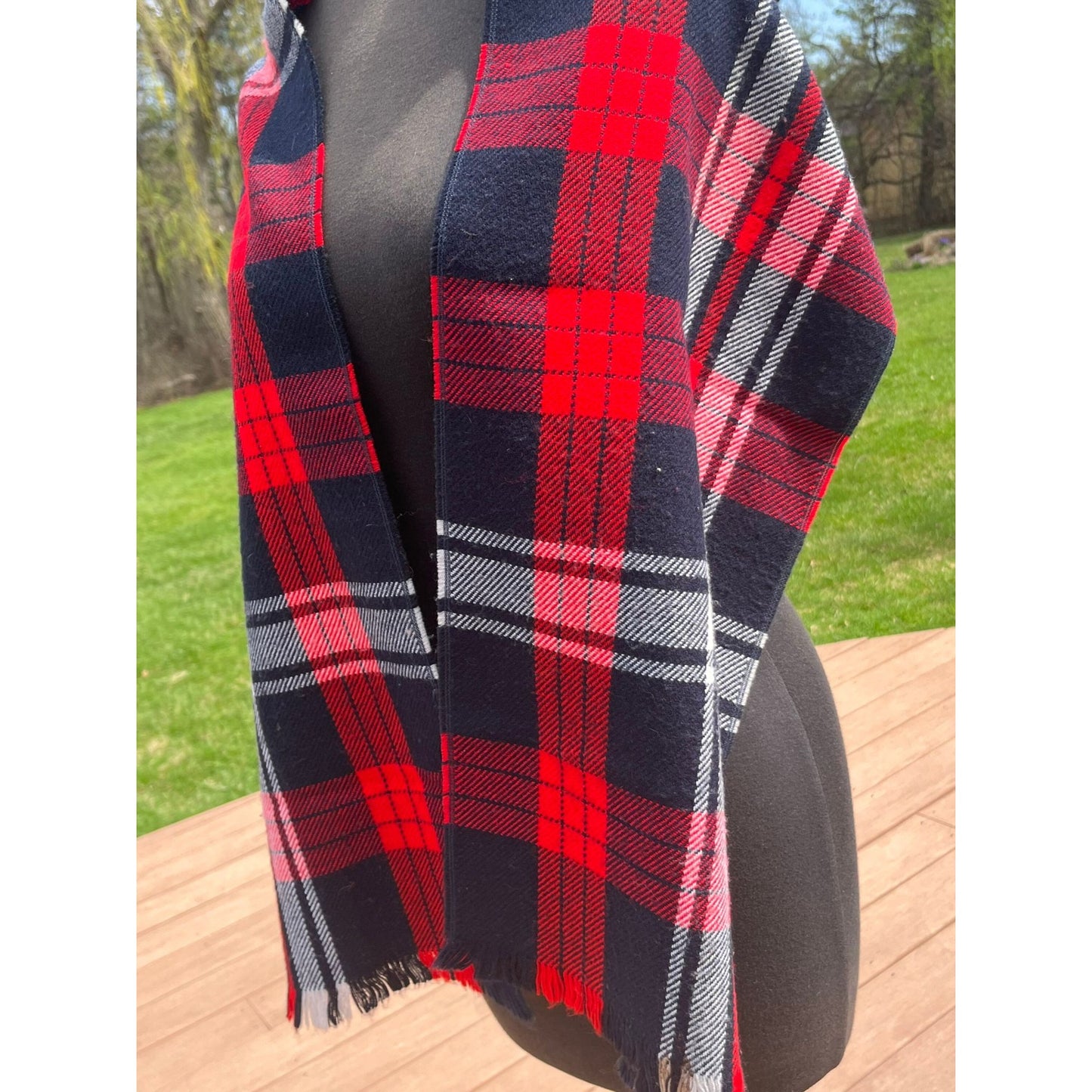 Vtg 1970's Scarf Navy Red White Scottish Plaid Made In USA 100% Superfine Acrylic 62" x 11"