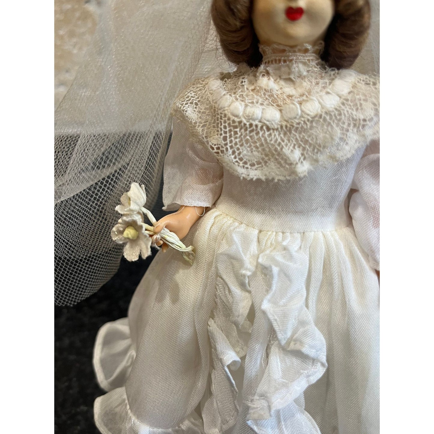 Vtg 1960's Lenci Bride All In White Doll Handmade With Fine Lace Flowing Train Veil Flowers in Hair & Bouquet