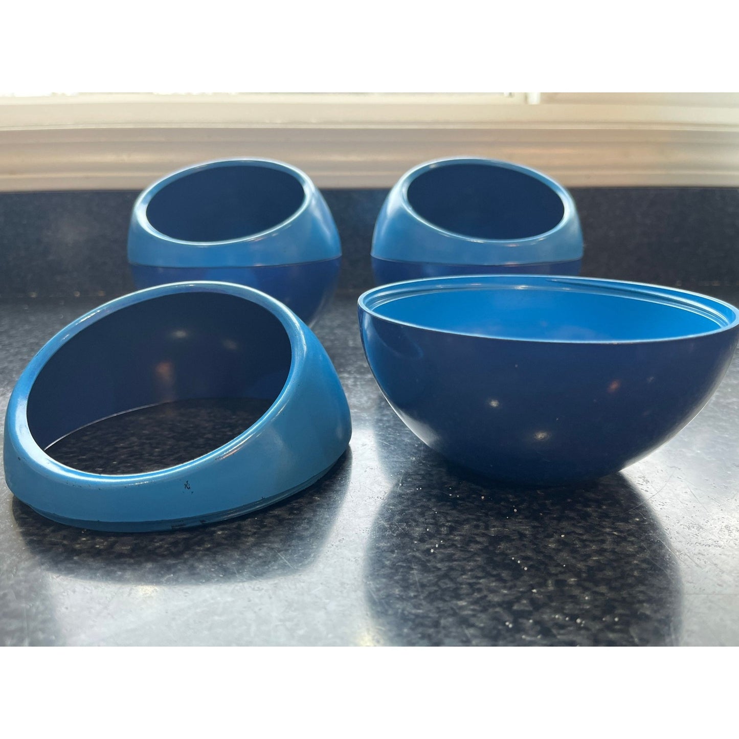 Vtg Three 1973 Pop Art Salad Bowls 2 Piece Screw Together Unique Design Two Tone Blue Made In Japan One Of A Kind