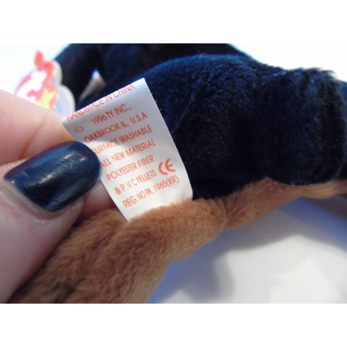 Ty Beanie Babies Doby The Dog Birth Date 10-9-96 Style 4110