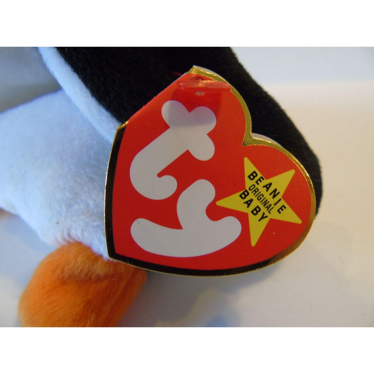 Ty Beanie Babies Waddle The Penguin Birth Date 12-19-95 Style 4075