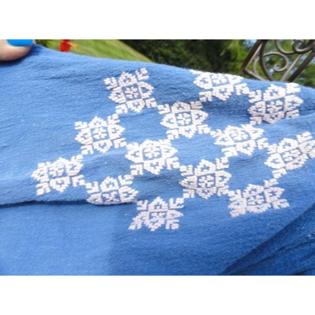 Vintage 1975  Women’s Handmade Romanian Embroidered Blouse Blue & White Cotton S