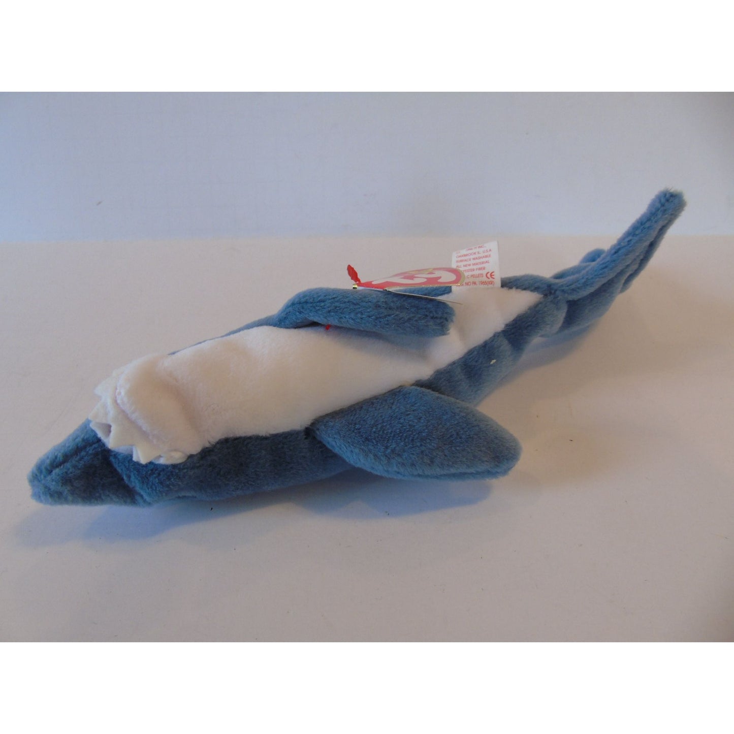 Ty Beanie Babies Crunch The Shark Birth Date 1-13-96 Style No. 4130