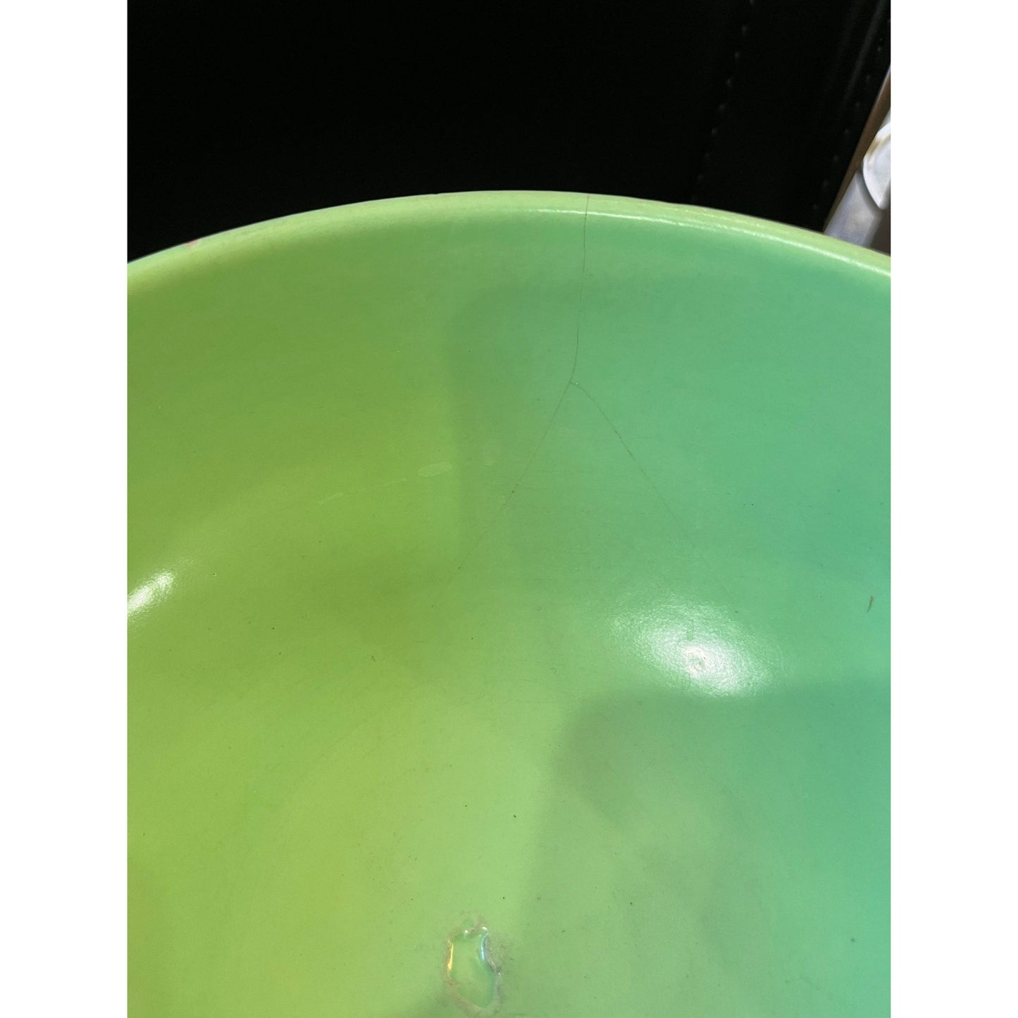 Vtg MCM 1950's Mint Green Large Bakelite Bowl 9"