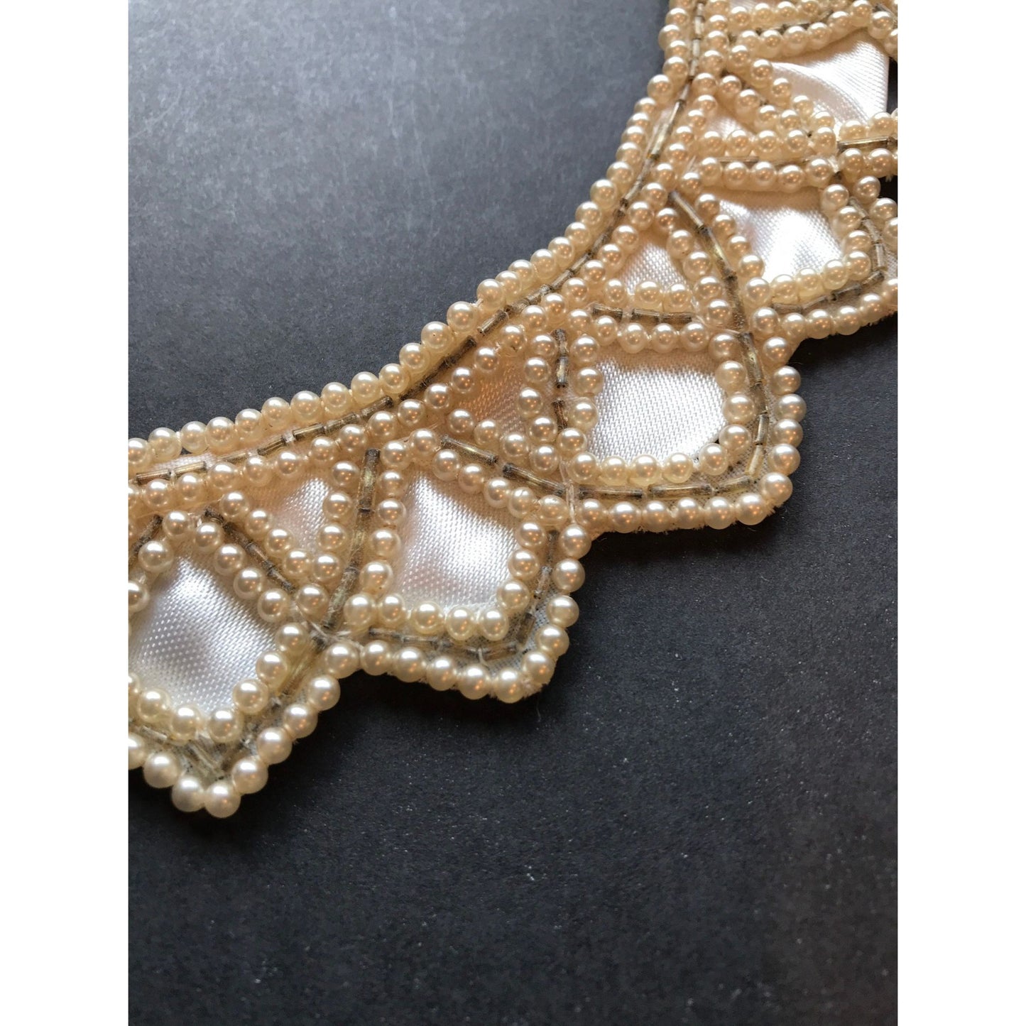 Vintage 1940's Women's Simulated Pearl and Satin Collar Choker Made In Japan Handmade Ivory