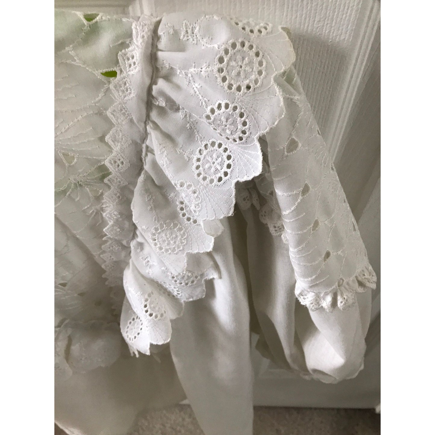 Vtg 1980's The Eastside Clothing Company White Eyelet Floral Lace Blouse High Neck Collar Poof Sleeves Small