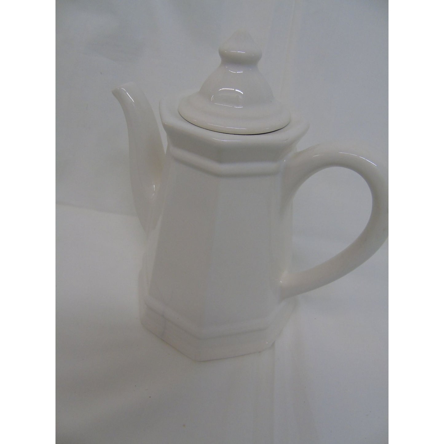 Vintage MAISON BLANCHE By Savoir Vivre Octagon White Coffee Pot Server 9" Tall