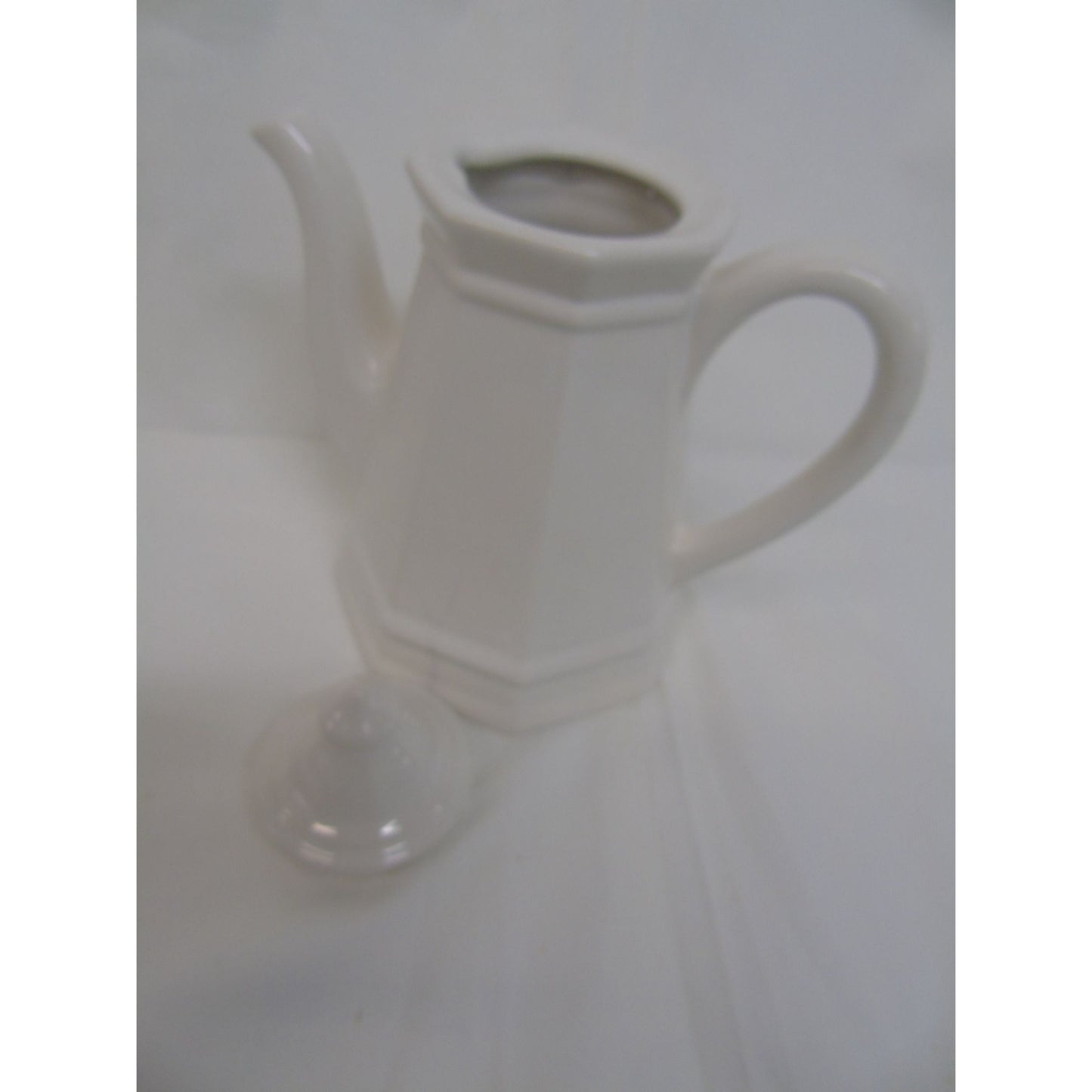 Vintage MAISON BLANCHE By Savoir Vivre Octagon White Coffee Pot Server 9" Tall