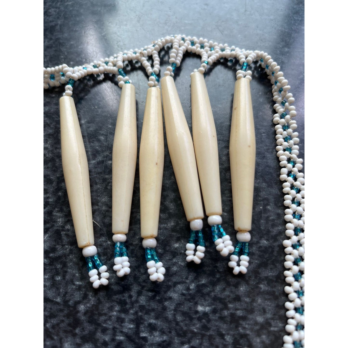 Vtg 1970's Hand Beaded Yoke Or Net Style Hairpipe Necklace Beaded White & Turquoise Flowers