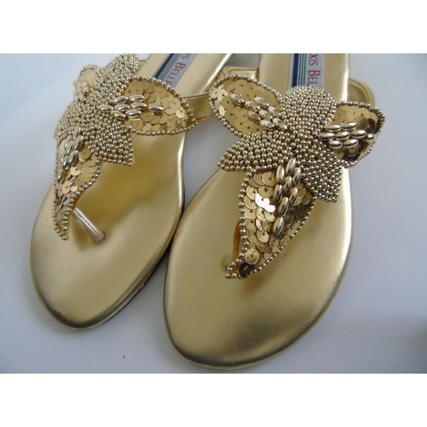 Alesis Belle Gold Women's Sandal Shape Of A Leaf Pattern Beaded Sequins Size 7 Vintage