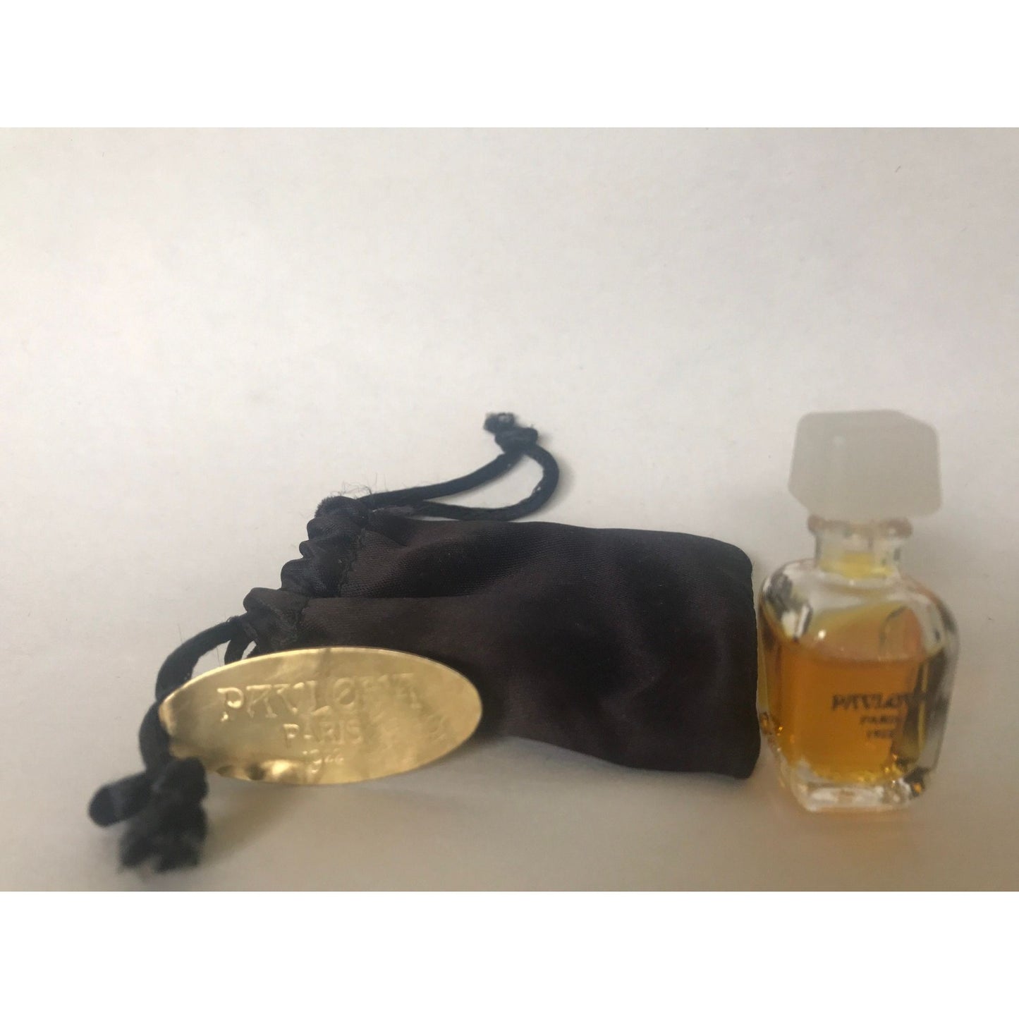 Vintage Pavlova Paris 1922 Cantilène (1976) PARFUM miniature 2 ml Gold Label In Mini Black Satin Sac