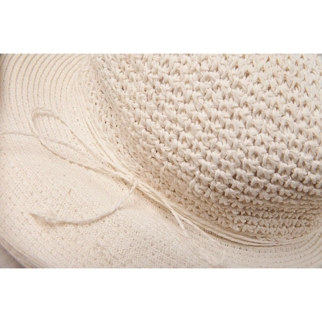 Vtg 1970's Women's White Hand Woven Straw Hat Extra Wide Brim NWOT Perfect For Travel