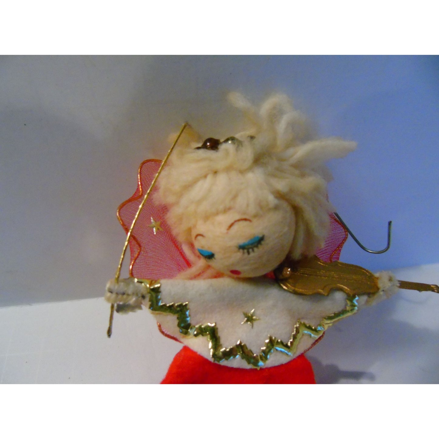 Vtg 1960's Red Gold Christmas Angel Playing The Violin With Halo Paper Label Made In Japan Ornament