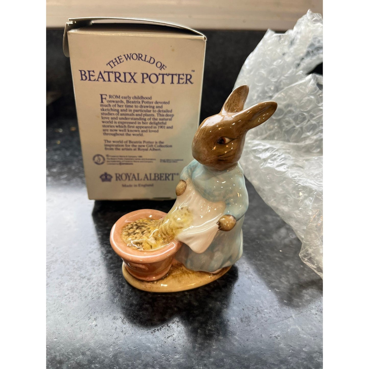 Vintage 1989 ROYAL ALBERT  Cecily Parsley figurine Beatrix Potter Original Box