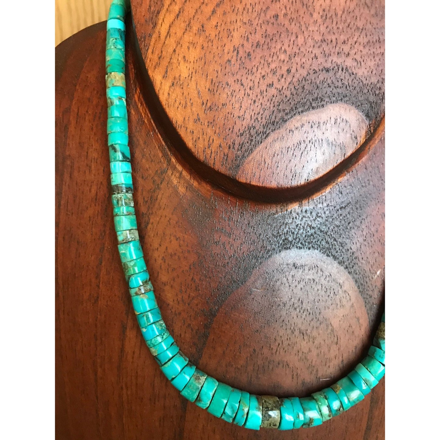 Vintage Graduated Turquoise Disc Necklace - Choker 16 1/2" Length Silver Cone Hook Closure