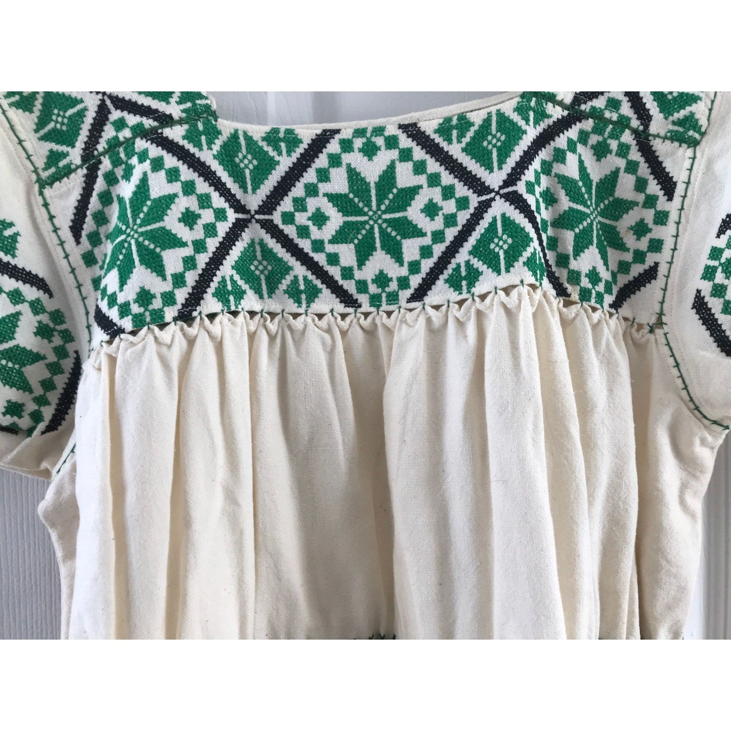 Vtg 1970's Mexican Bohemian Dress Handmade Hand Embroidered Beige Green Black Star Pattern M