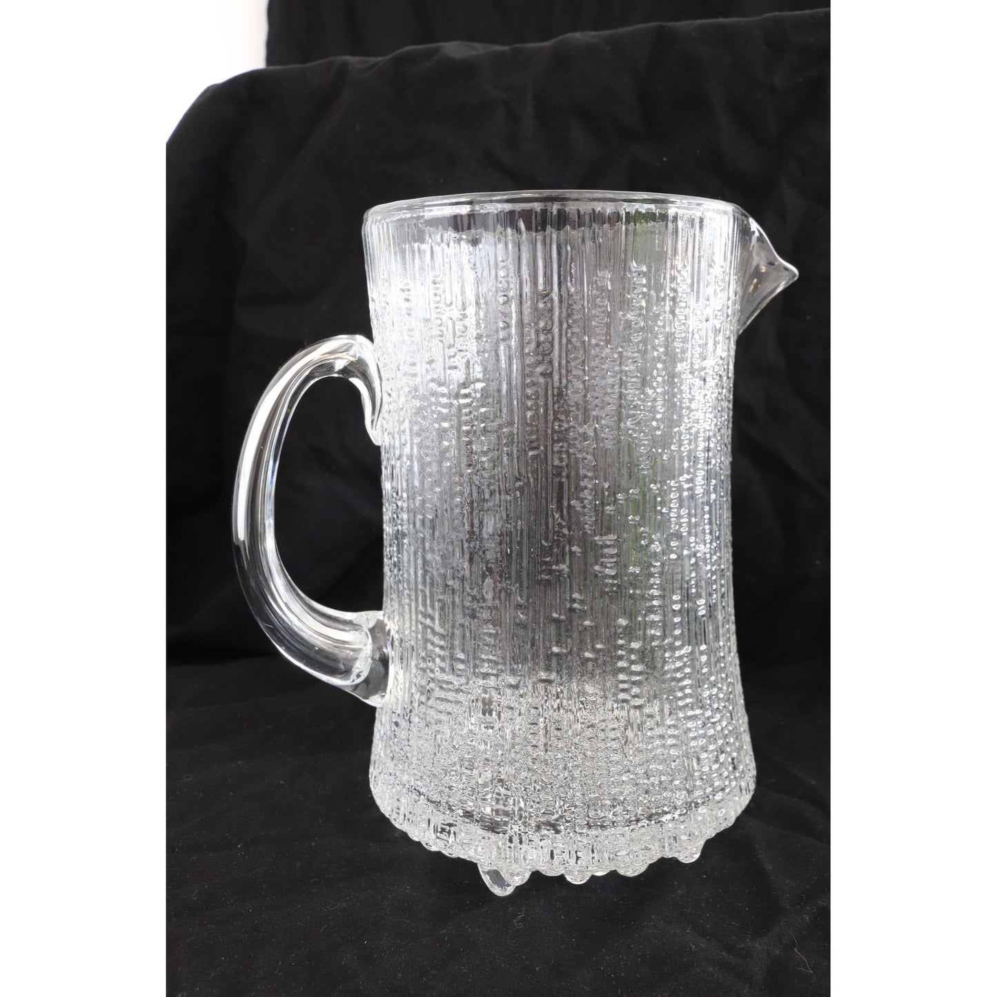 iittala IUltima Thule Ice Lip Pitcher With Four Water Tumblers Design Tapio Wirkkala Iittala i Finland