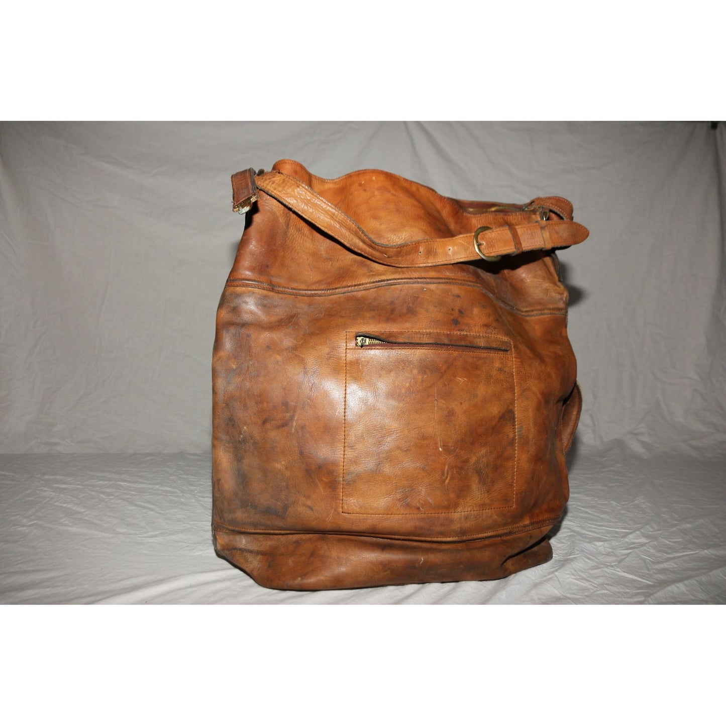 Vintage 1970's Handmade Cowhide Leather Duffle Bag Luggage Made In Argentina Shoulder Strap Brown