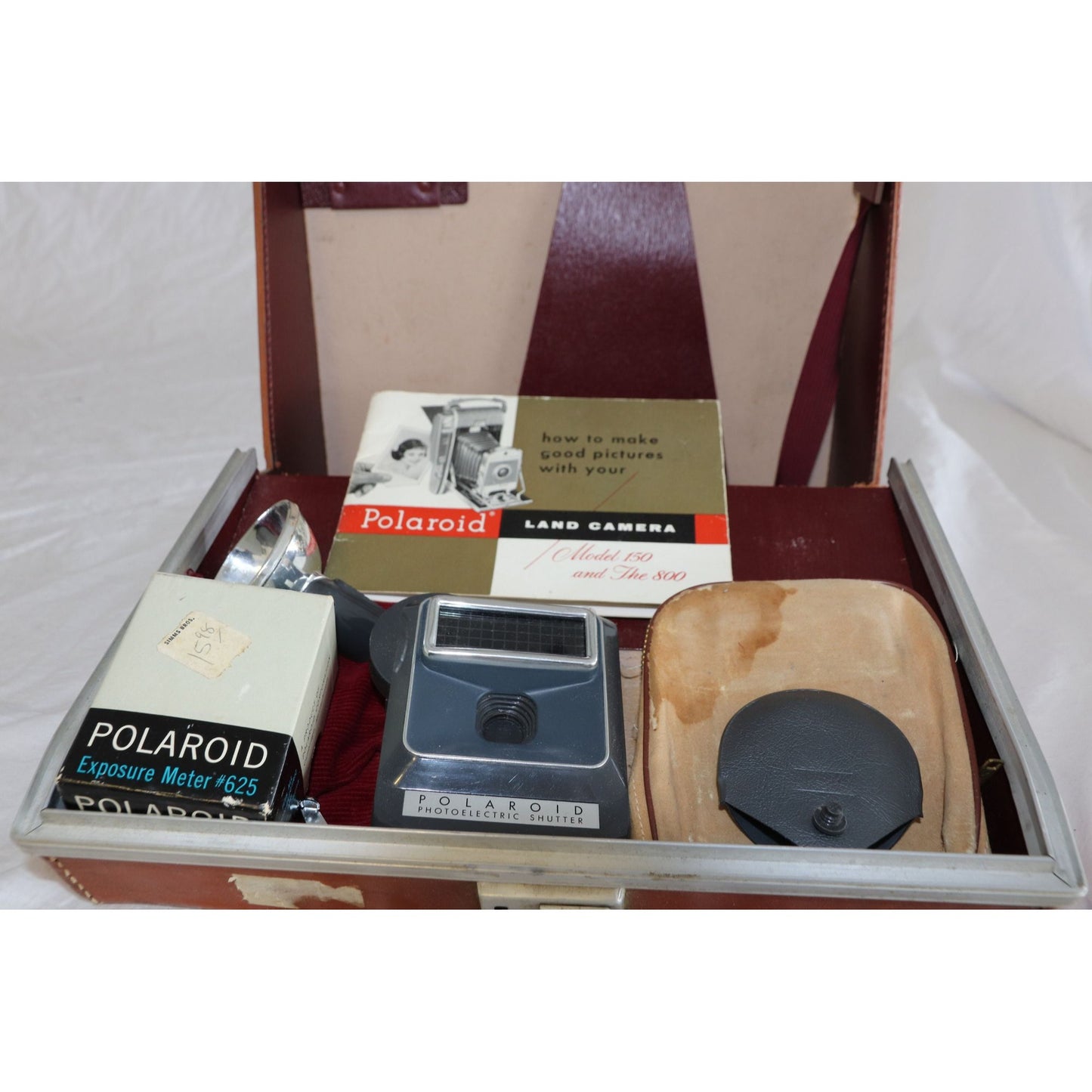 Vtg Polaroid Land Camera Model 150 And The 800 Complete With Carrying Case Manual Flash