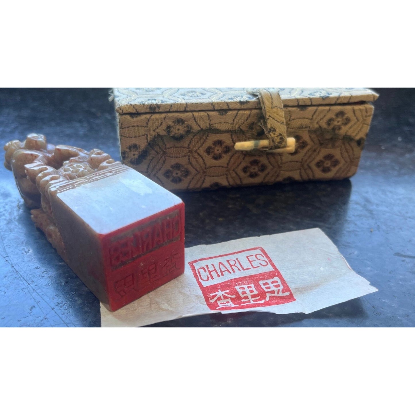 Vintage Chinese Foo Dog Seal Chop Stamp "CHARLES" Square Hand Carved Rose Gray Marbled Soapstone Sculpture In Original Box