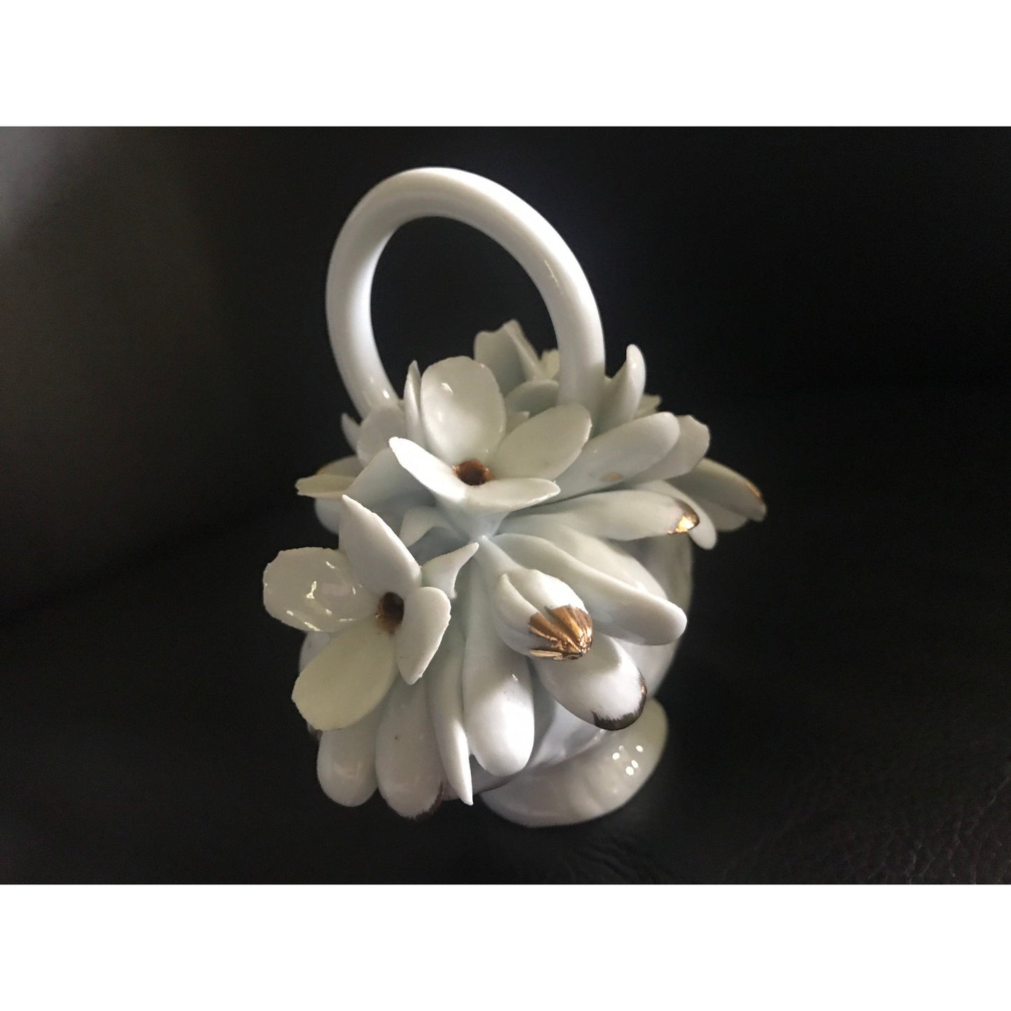 Vtg Capodimonte Aita White Flower Basket Handle Made In Italy Gold Accents N Ceramiche