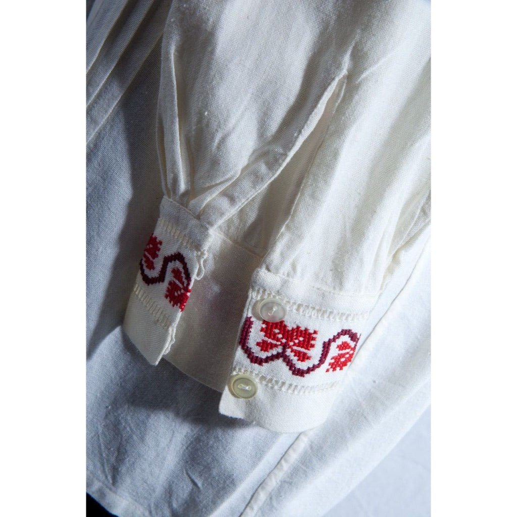 Vintage 1975 Men’s Handmade Romanian Red Purple Embroidered Pleated Shirt White Cotton L Button Down