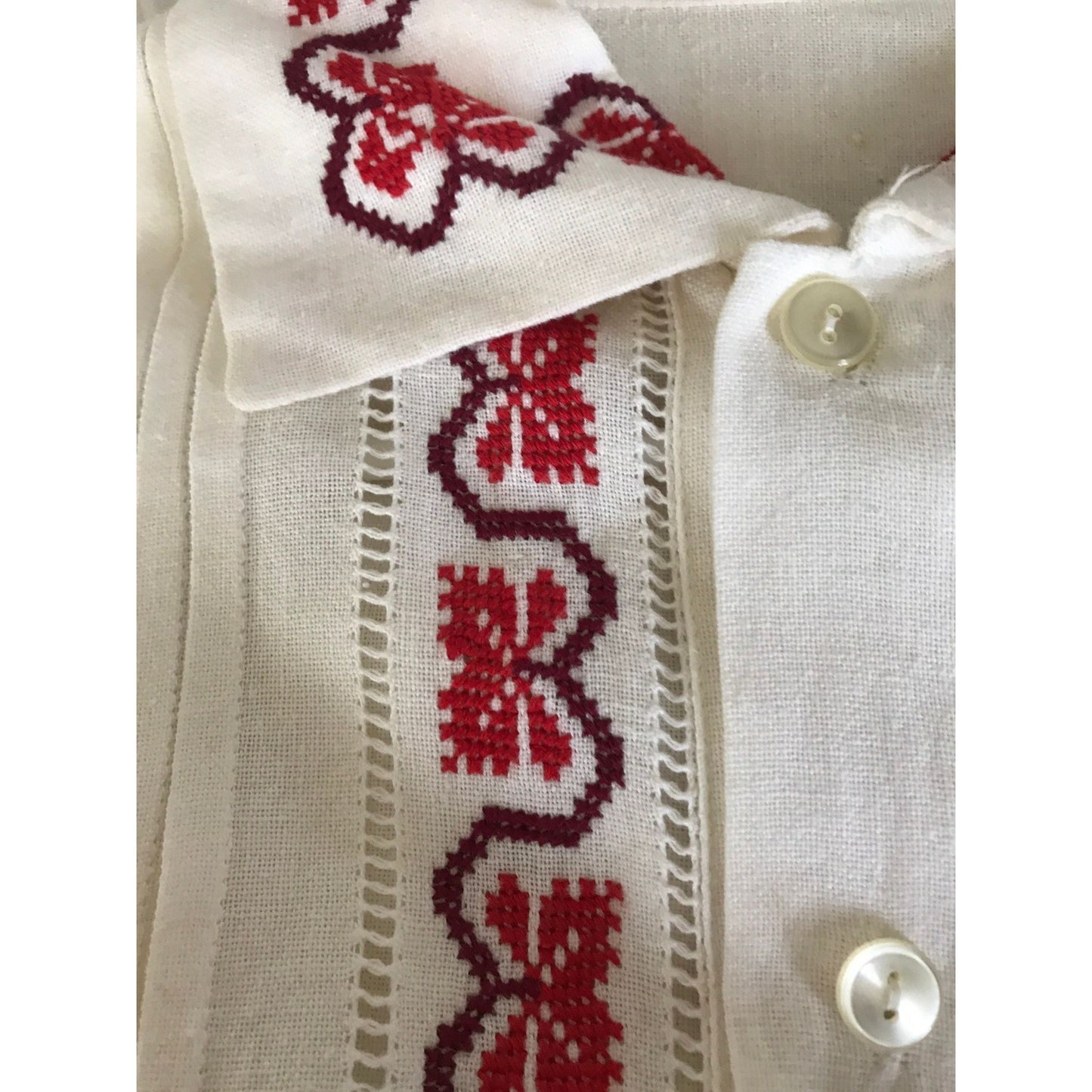 Vintage 1975 Men’s Handmade Romanian Red Purple Embroidered Pleated Shirt White Cotton L Button Down