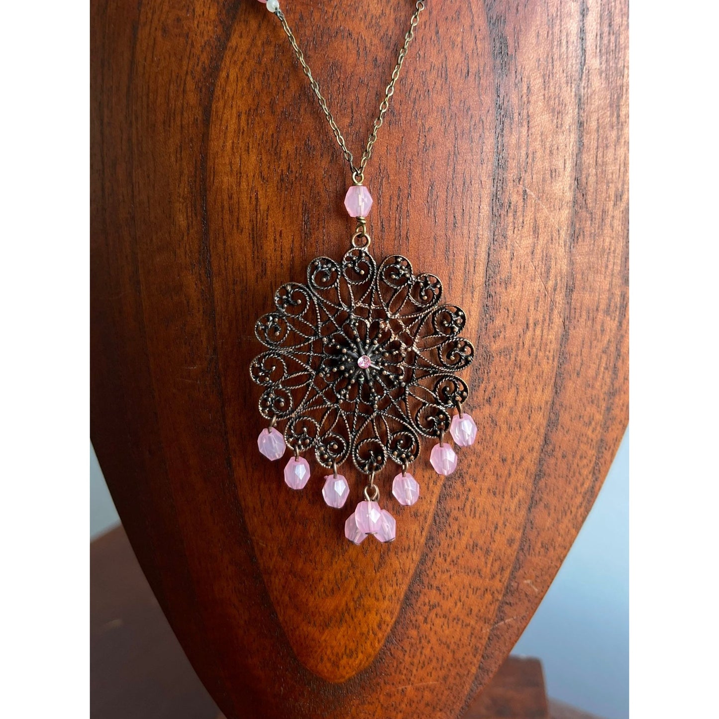 Vtg Pink Beaded Florentine Metal Beaded Round Pendant Necklace Pink Rhinestone Metal Hook Closure