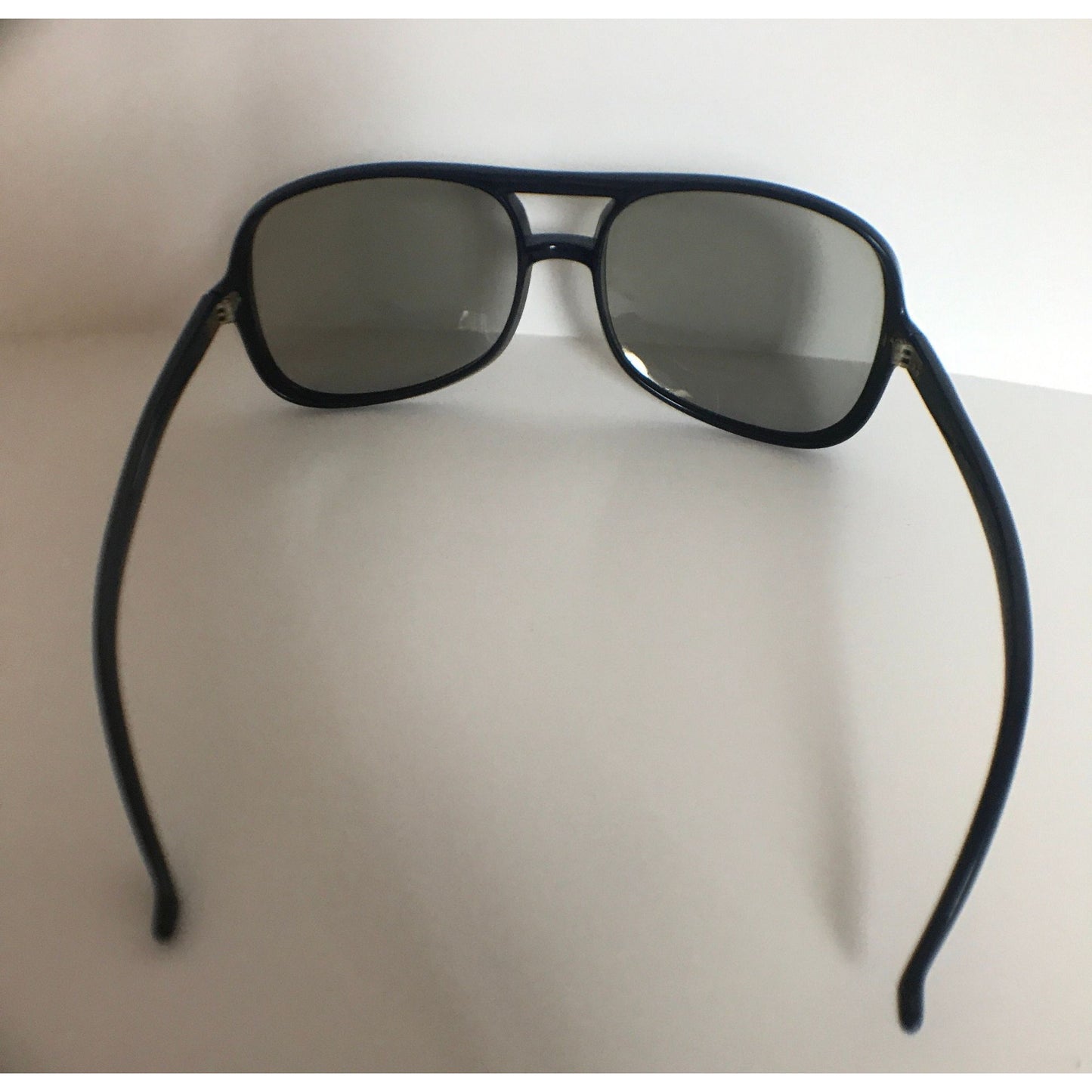 Vintage 1970’s Navy Blue Frames Polaroid Sun Glasses 8722 Made In France