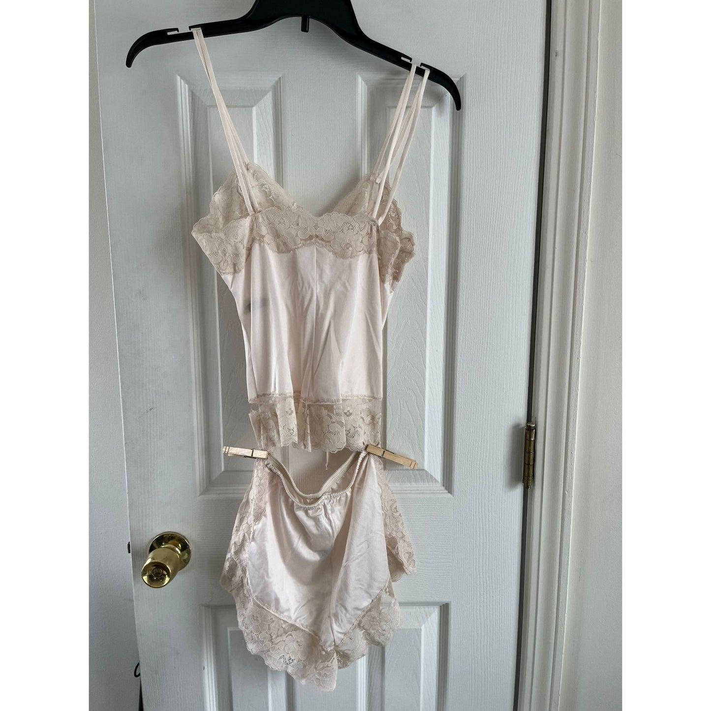 Vtg Formfit Rodgers Saks Fifth Avenue Silk 2 Piece Lingerie Lace Up Front Beige Lace Rosettes Camisole &  Shorts Size 4