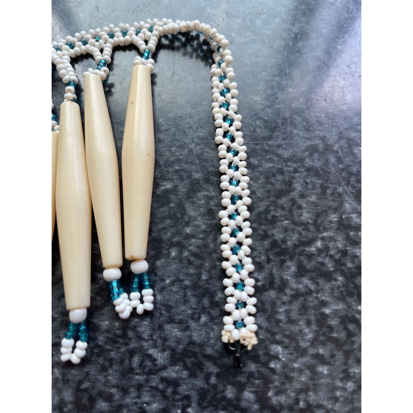 Vtg 1970's Hand Beaded Yoke Or Net Style Hairpipe Necklace Beaded White & Turquoise Flowers