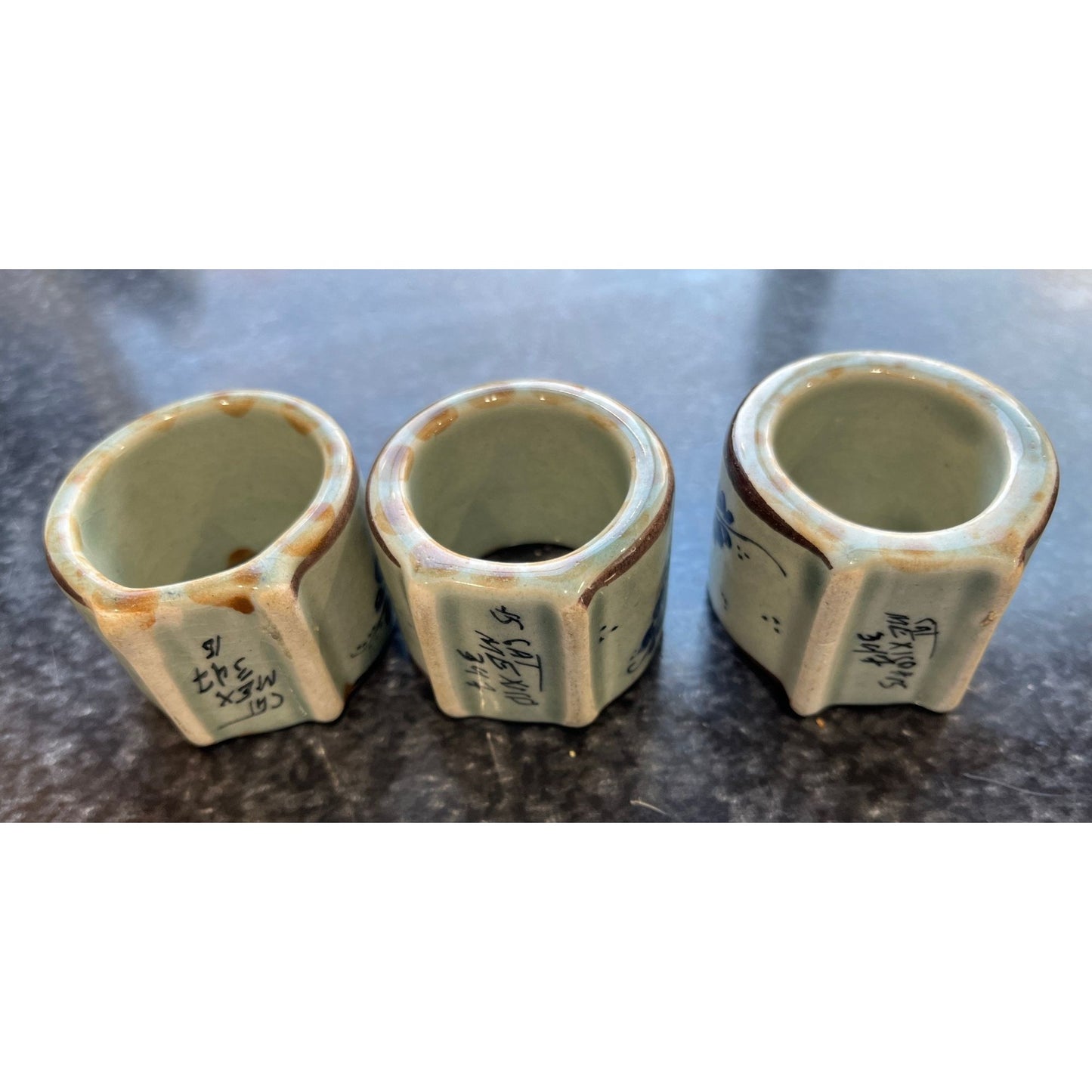 Vtg Three 15 CAT MEX Mexico Ceramic Handmade Napkin Rings 347 Meant To Stand Up Intricate Floral Design Blues Gray Brown