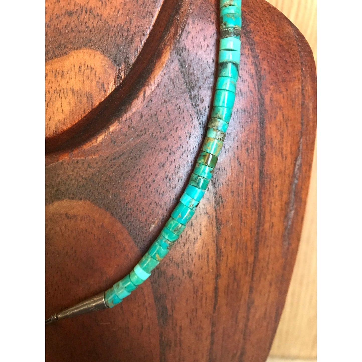 Vintage Graduated Turquoise Disc Necklace - Choker 16 1/2" Length Silver Cone Hook Closure